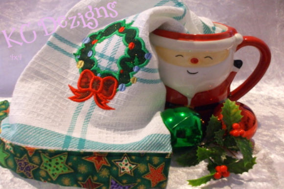 Christmas Wreath with Bow: A Designer's Review